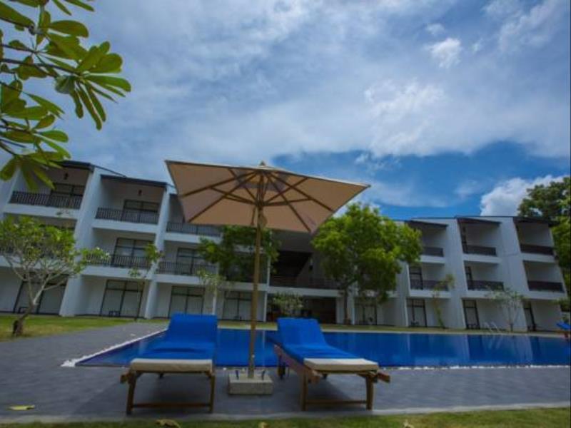Grand Tamarind Lake กตรคาม ภายนอก รูปภาพ